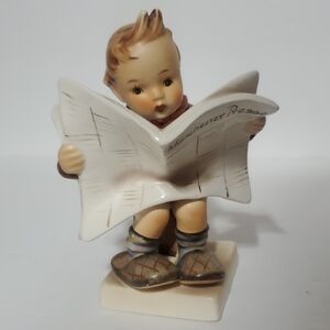 Vtg Hummel Boy Reading Todays News